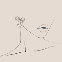 HAYA BOW EARRING
