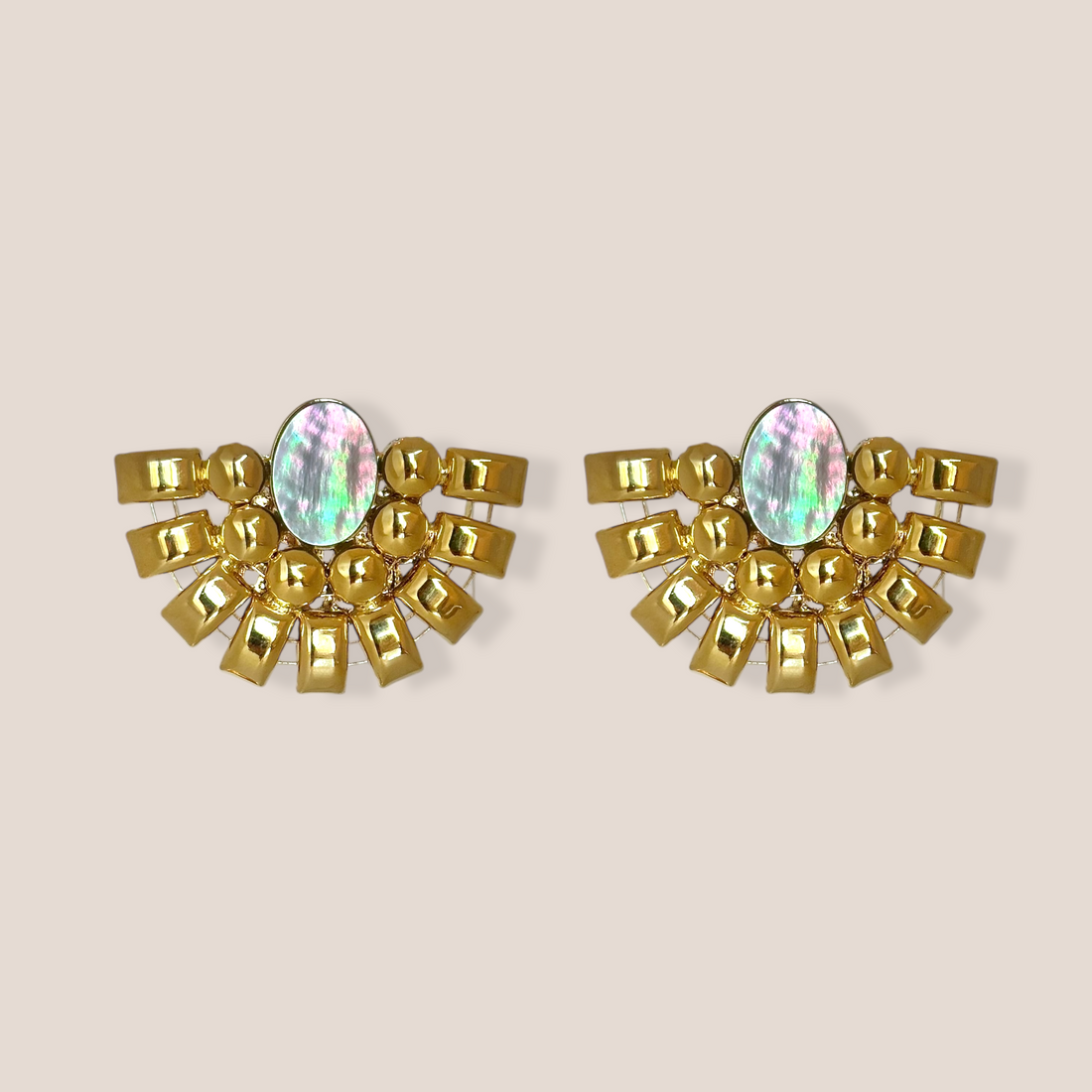 IRIS EARRING