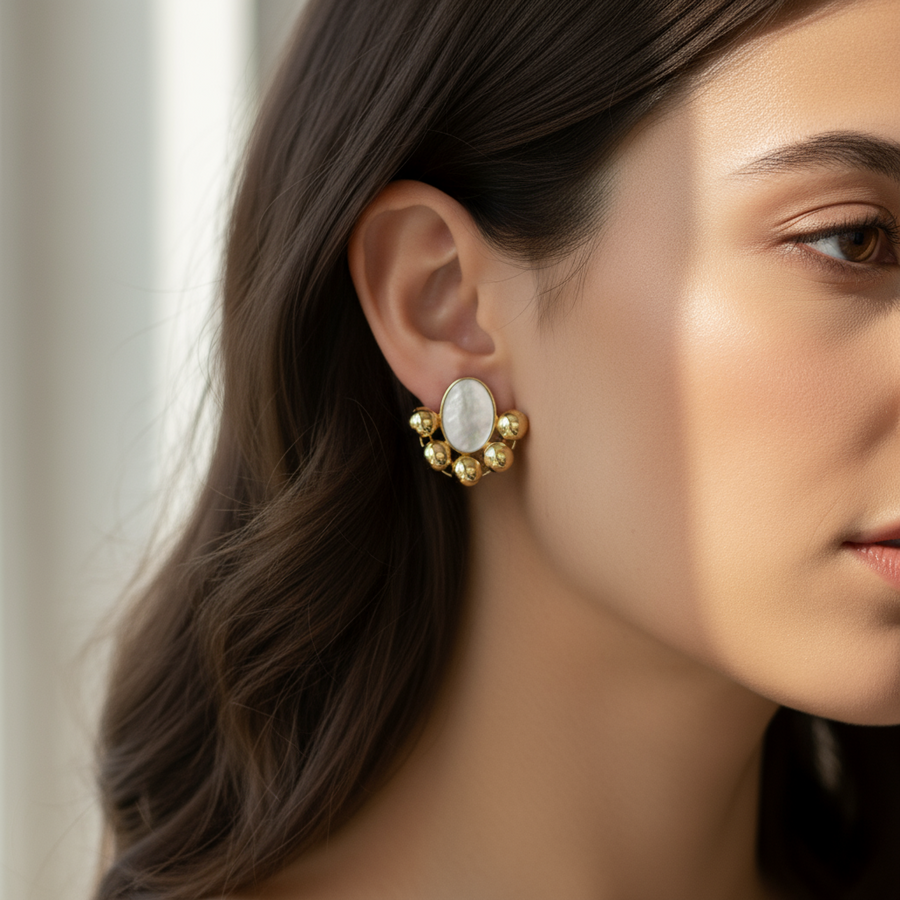 ARYA BIG OVAL EARRING