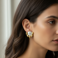 PIA EARRING