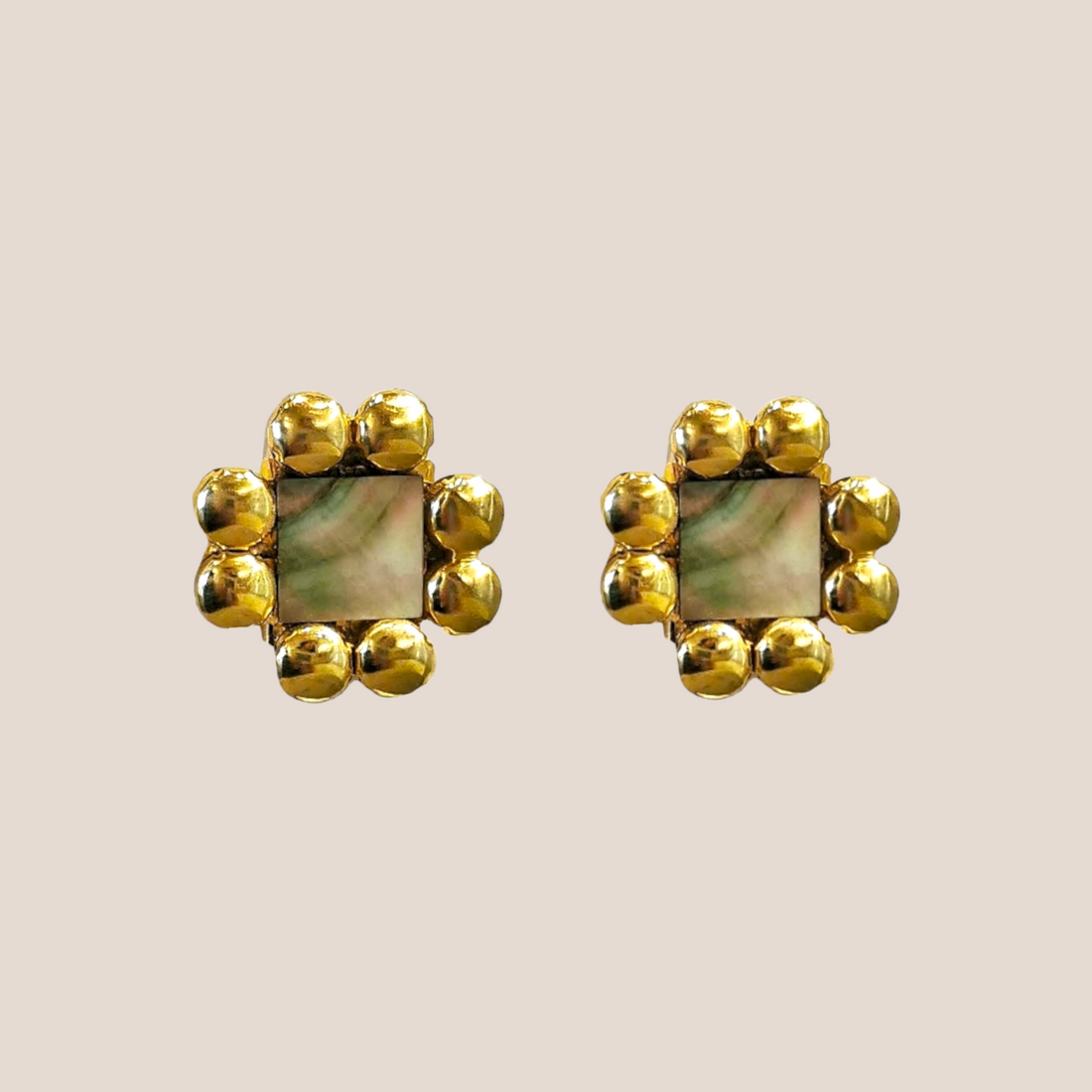 ARYA SQUARE EARRING